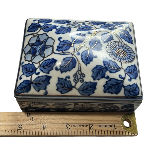 Vintage Porcelain Oriental Floral Trinket Box gold accents Lidded Box numbered - Picture 6 of 15